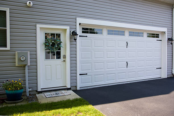 24/7 Emergency Garage Door Panel Replacement experts in Mohave Valley, AZ